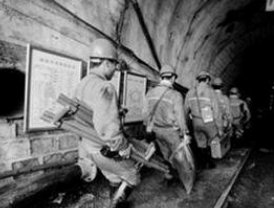 山东金矿遇难矿工妻子发声，她说了什么？遇难矿工家人今后如何生活？