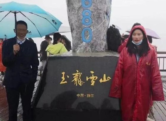 云南女子迪庆坠江失联，亲属质疑系遭其夫所害，夫妻二人平时关系如何？