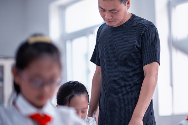 家教一对一一般多少钱一个小时