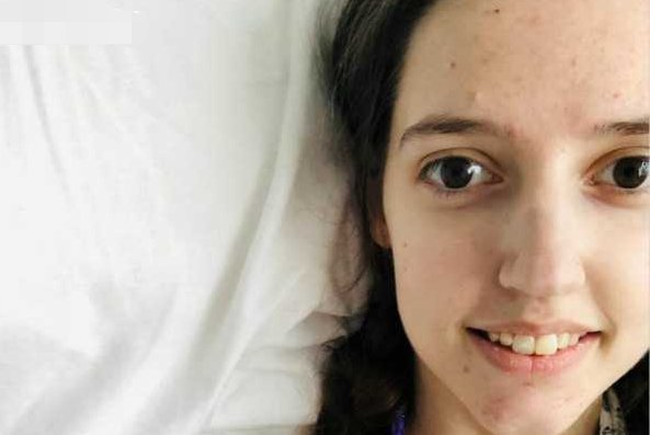 英国一女子对所有食物过敏是怎么回事？