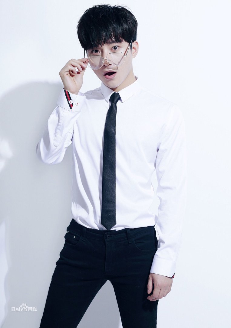 我的室友是狐仙陆白扮演者吴楚一个人资料★陆白是谁