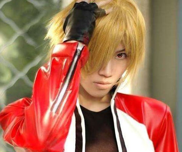 风间雅cos杀生丸 这算是比较能够接受的造型了吧