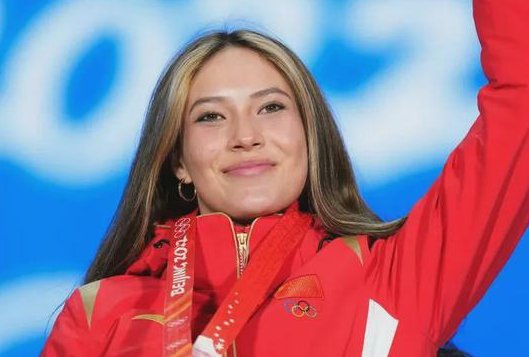 谷爱凌冬奥会几块金牌?