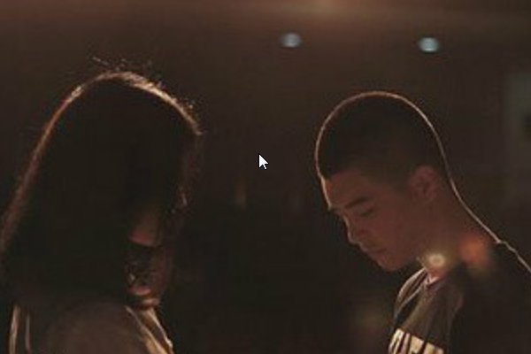 你在北方的艳阳里大雪纷飞 我在南方的是什么歌