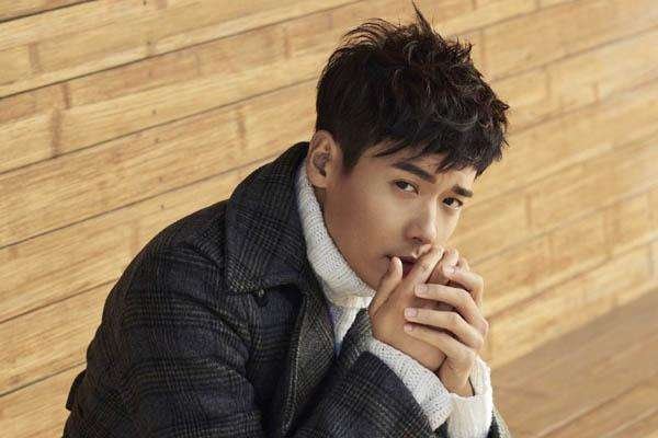 疑高云翔朋友圈怀念董璇，是真的忘不了董璇还是另有它意？