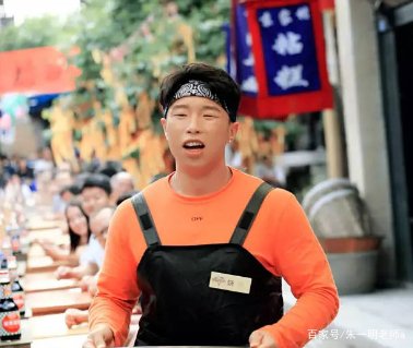 德云社烧饼官宣拆队，发文感慨愿以后各自前程似锦，这到底发生了什么呢？