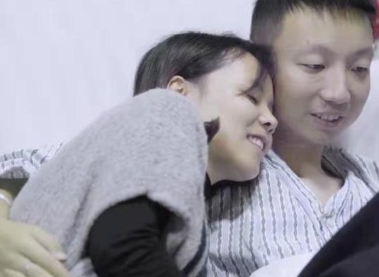 姚策妻子回应曾拉黑养母，事情原因是怎样的？