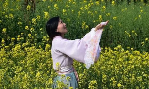 姗姗是什么意思?