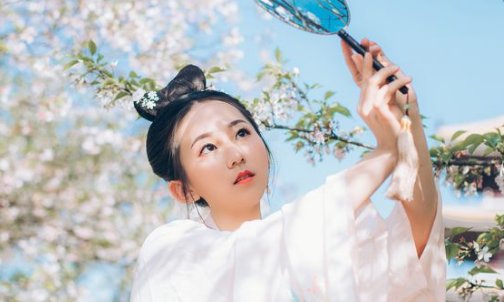 姗姗是什么意思?