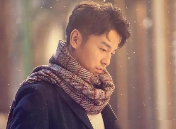 电视剧《人世间》片尾曲谁唱的？