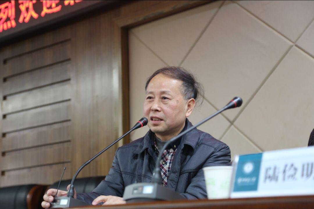 北大原中文系主任费振刚去世,他究竟是因何去世的?