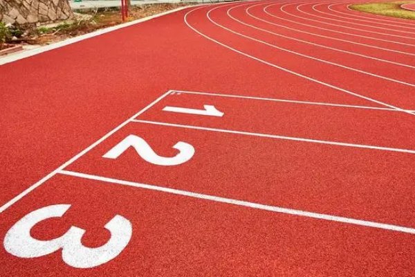 学校塑胶跑道标准