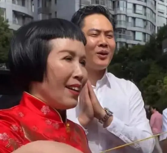 黛莱皙的创始人叫什么名字？