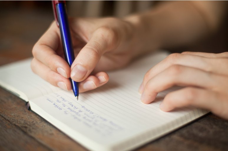 弟弟为什么这样看我？