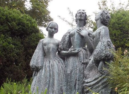 勃朗特三姐妹的名字和她们各自的代表作~