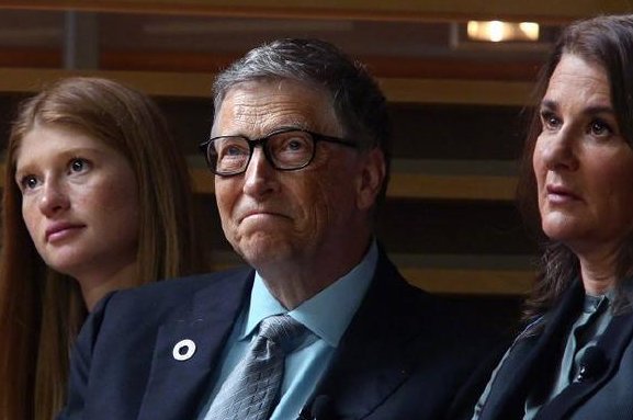 比尔盖茨离婚后，女儿发声，他的女儿说了些什么？