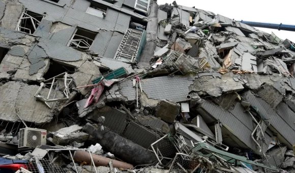 四川6.8级地震，网友吃火锅晃翻一地，此次地震的震感有多强？