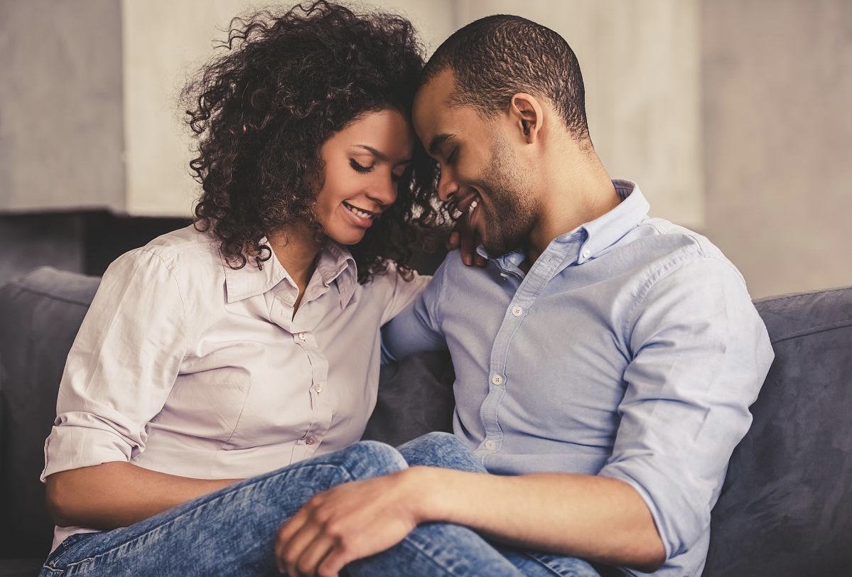 好朋友老婆跟我关系暧昧,我应该拒绝她吗?