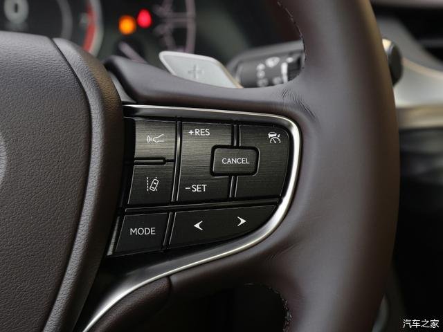 堪称30万最肉，买雷克萨斯ES200图点啥？车主：除了动力啥都好