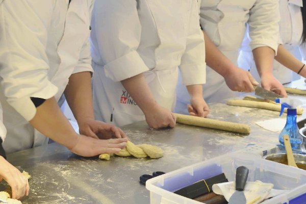 学烘焙的学校有哪些