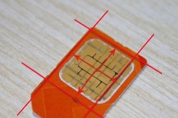 换了新手机需要用小卡，那么如何剪裁成小卡，如果以后想用大卡又该怎么办？