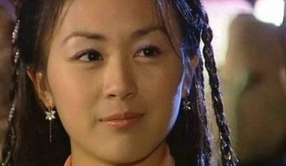 《大唐双龙传》师妃暄的扮演者唐宁那么美，她现在怎么样了？在干什么？