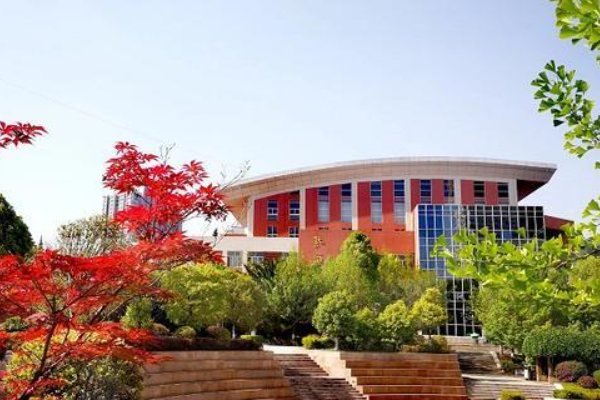 曲靖一中怎么样?