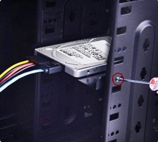 笔记本硬盘可以装在台式机上用吗？