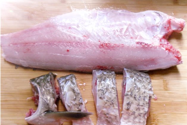 九门寨石锅鱼怎么做？