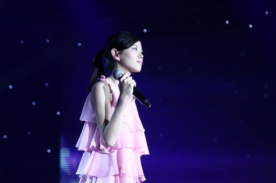 小宇宙33号的主持人简介