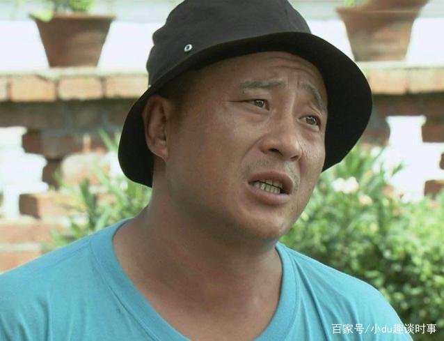 刘小光被赵本山赶出师门后，近况堪忧，胖的很猥琐，他们是如何闹翻的？