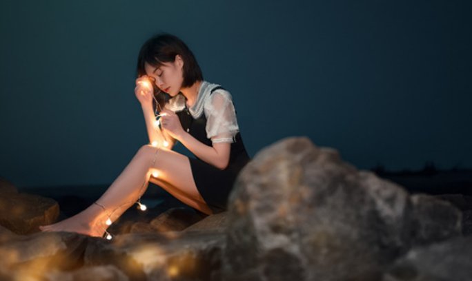 高冷到爆的两字网名