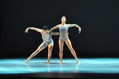 舞的拼音和组词