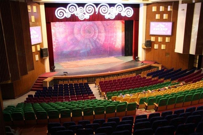 天地剧场的介绍