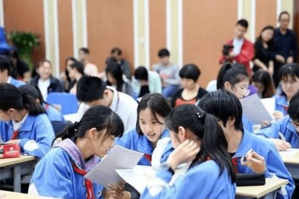 南宁五中录取分数线是多少？