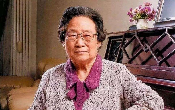 10个当代中国脊梁人物的事迹有哪些?