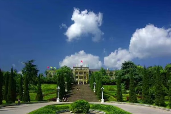 2023年西南大学公费师范录取分数线