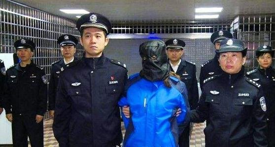 劳荣枝与辩护人见面后求生欲变强，背负7条人命为何还有想活的欲望？