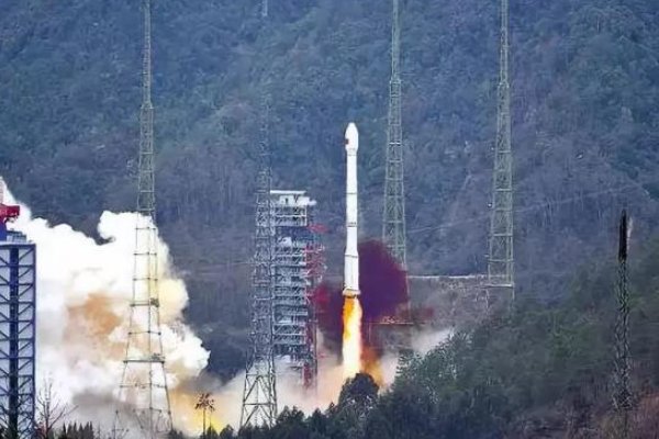 4 神舟九号飞船绕地球一圈大约需要90分钟,它绕地球运行201圈需要多少时间?