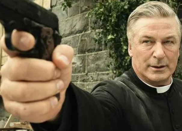 好莱坞著名男星片场误杀摄影师被判无罪，在案件中有哪些值得关注的细节？