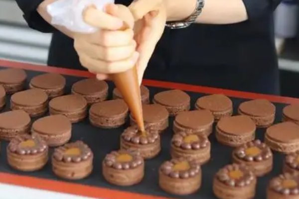 学烘焙的学校有哪些