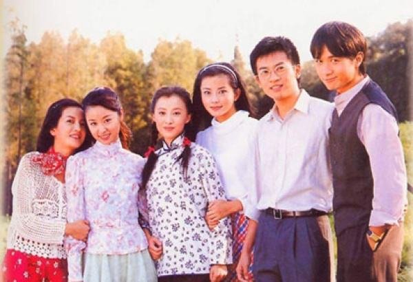 “情深深雨蒙蒙”的下一句是什么？