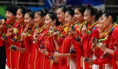 女排的大冠军杯比赛，是什么级别的比赛？