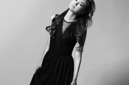 一首歌里面有句夜变得好冷是什么歌