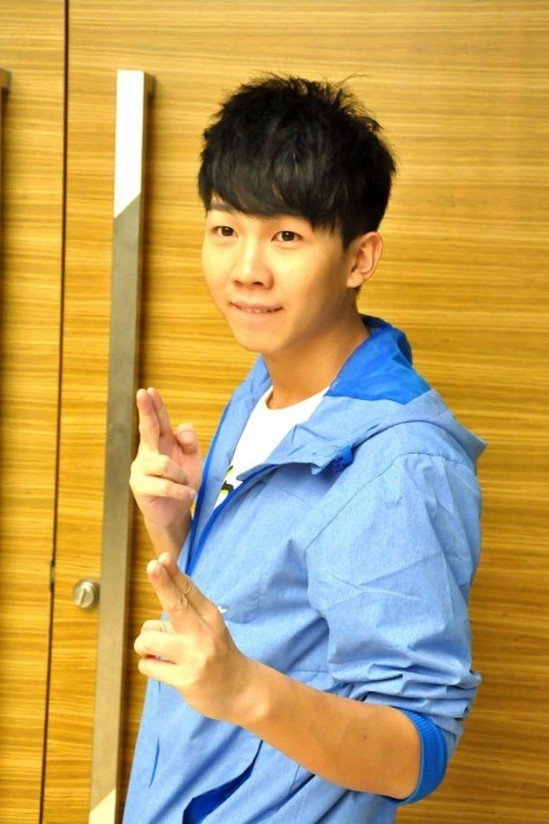 白举纲唱《撑着破船回家》歌词原唱是谁