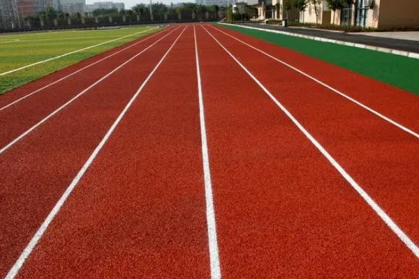 学校塑胶跑道标准