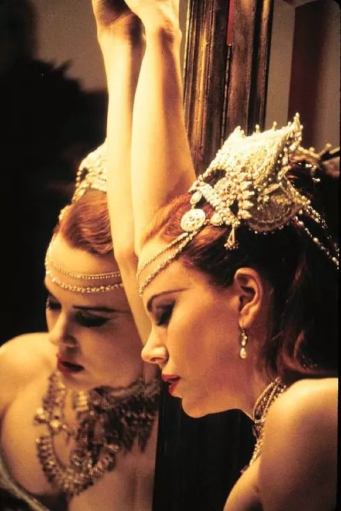 适合一个人晚上悄悄看的电影推荐