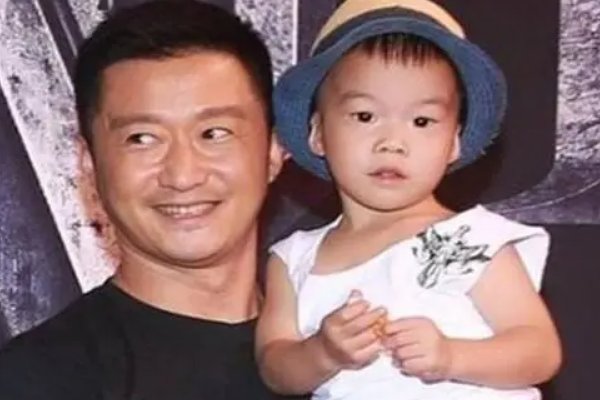 吴京儿子是什么国籍