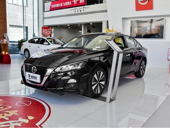 车灯坏了一只就必须换一对吗