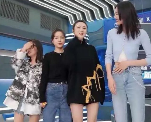 模特大表姐，刘雯的腿到底多长？